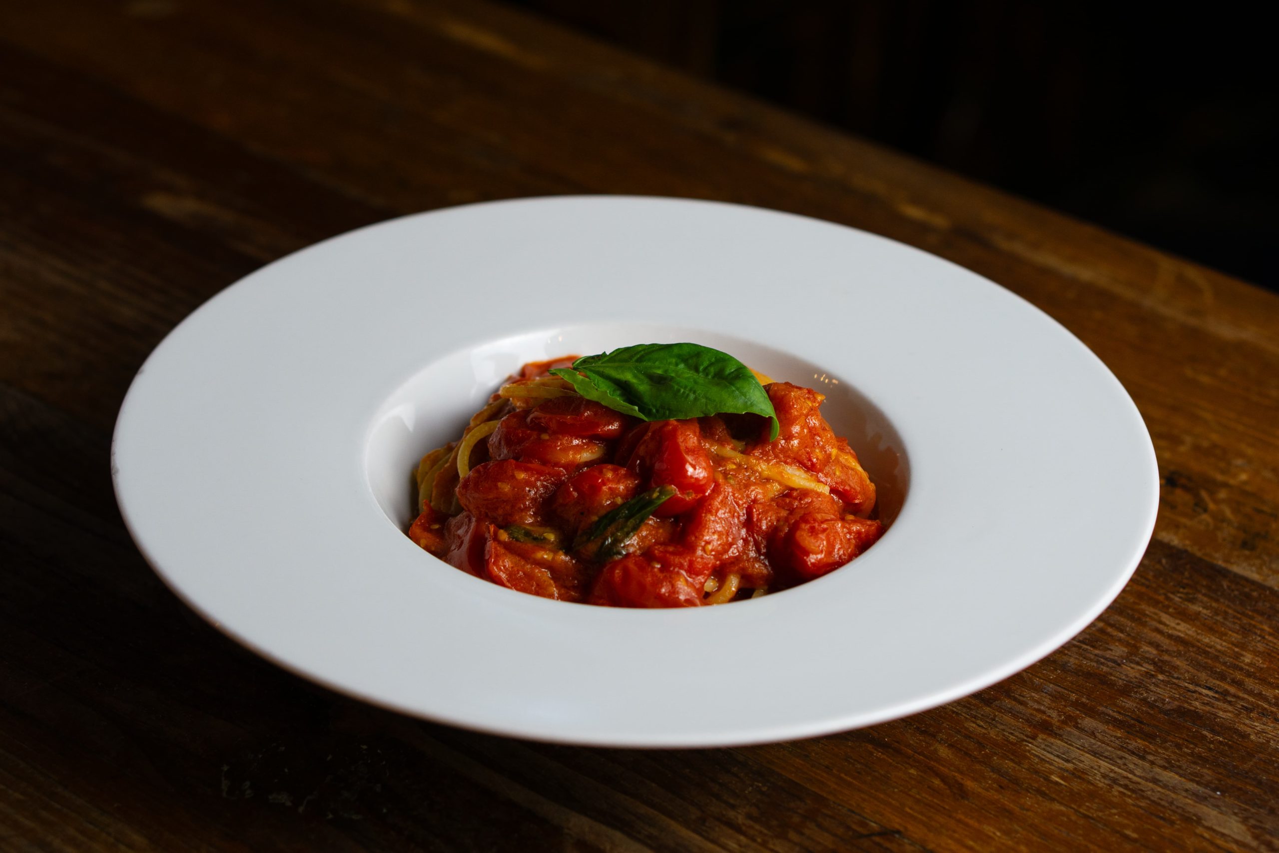 SPAGHETTI AL POMODORO FRESCO